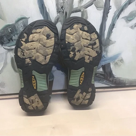 KEEN Women's Chocolate Brown and Green Sandals 8.5 EUC - Picture 4 of 8